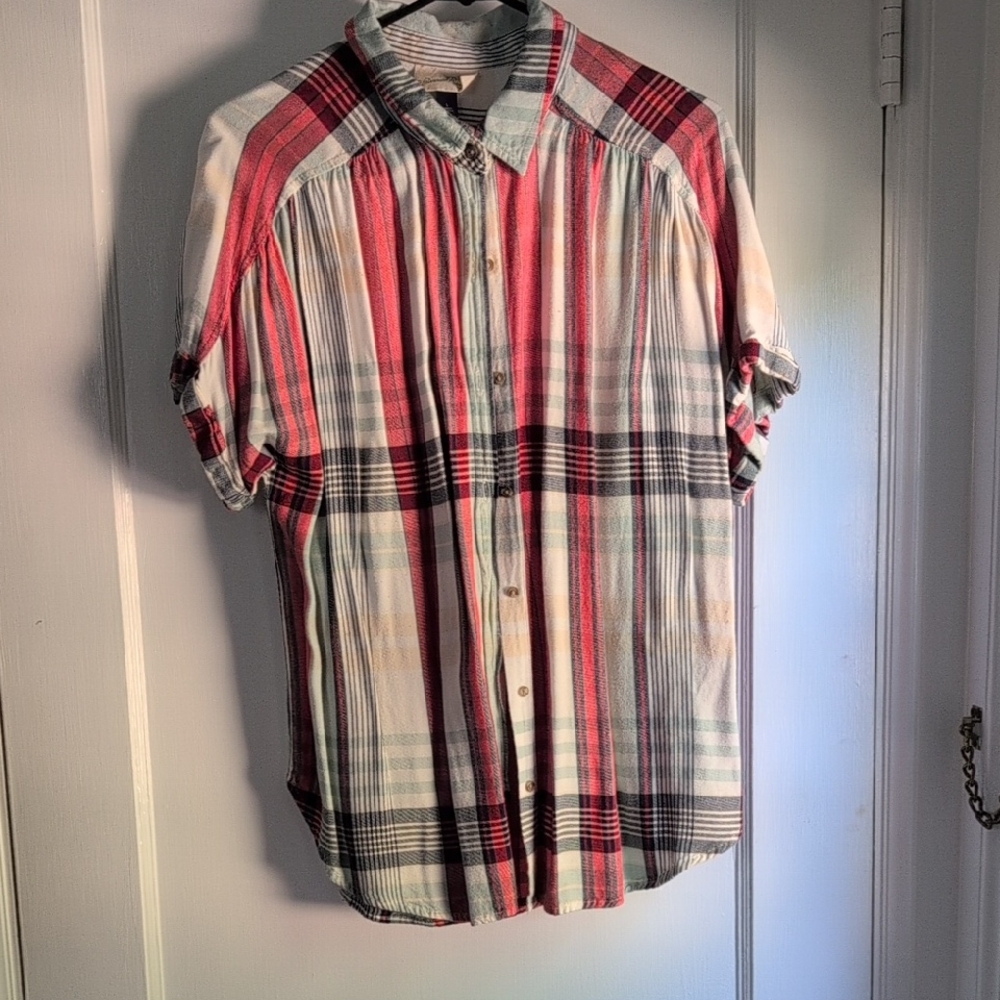 Universal Thread Red and White Plaid Women's Camp Shirt